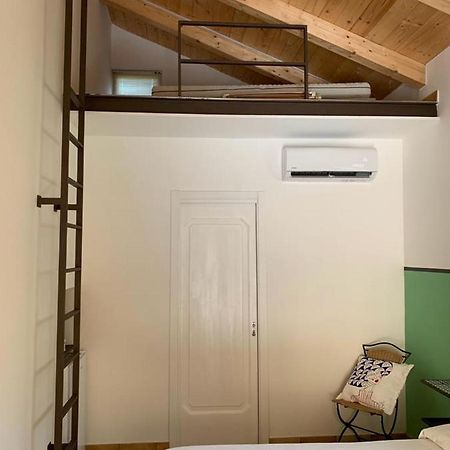 La Stanza In Giardino Bed and Breakfast Cava deʼ Tirreni Exterior foto