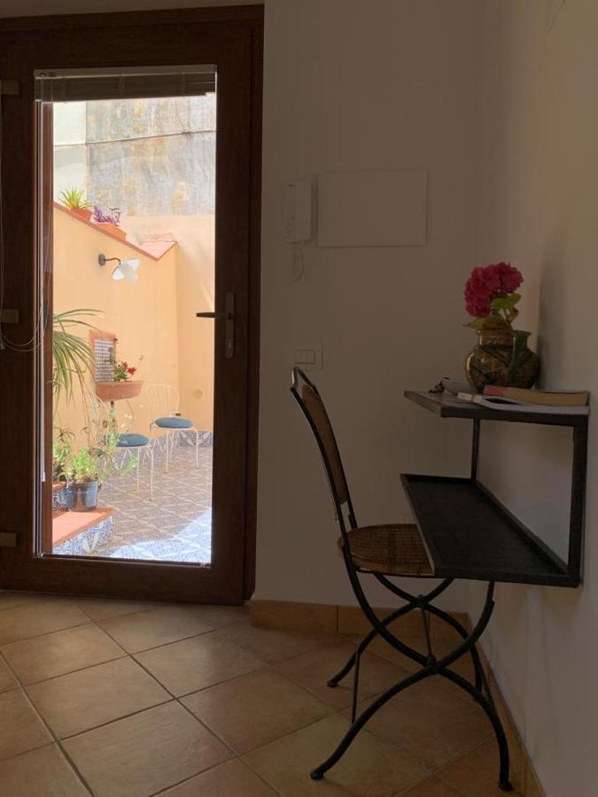 La Stanza In Giardino Bed and Breakfast Cava deʼ Tirreni Exterior foto