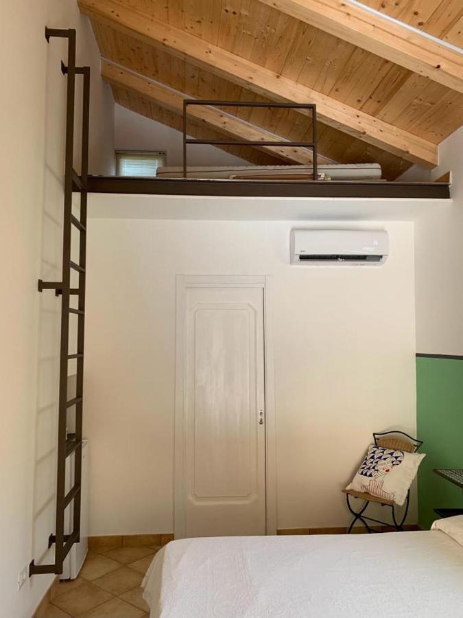 La Stanza In Giardino Bed and Breakfast Cava deʼ Tirreni Exterior foto